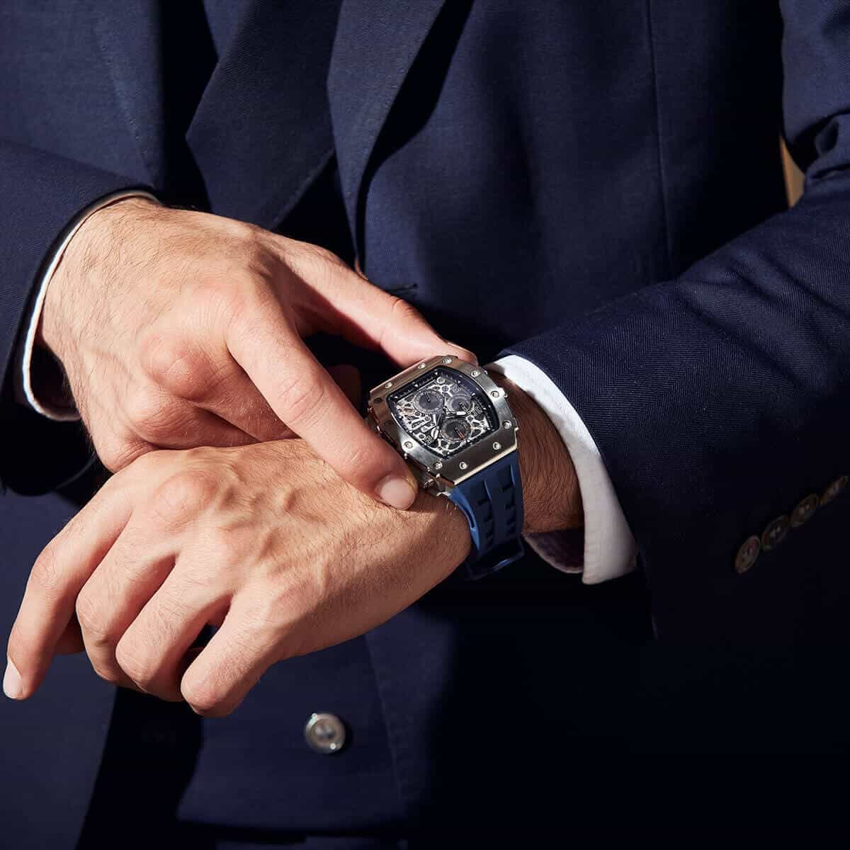 Quartz Movement Waterproof Watch TB8204Q