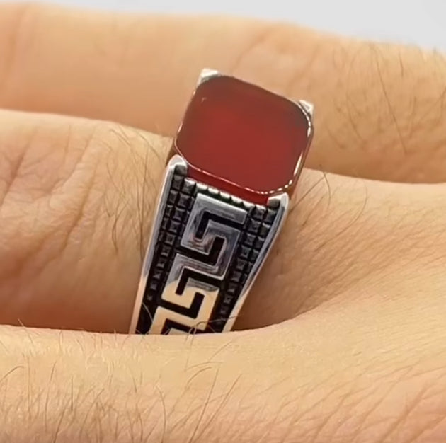 Aqeeq Stone Silver Men’s Ring