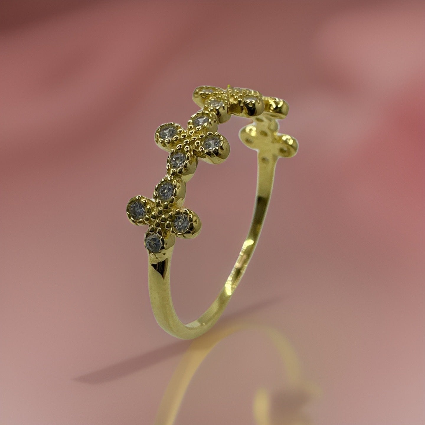 Sparkling Zirconia Stone Silver Ring