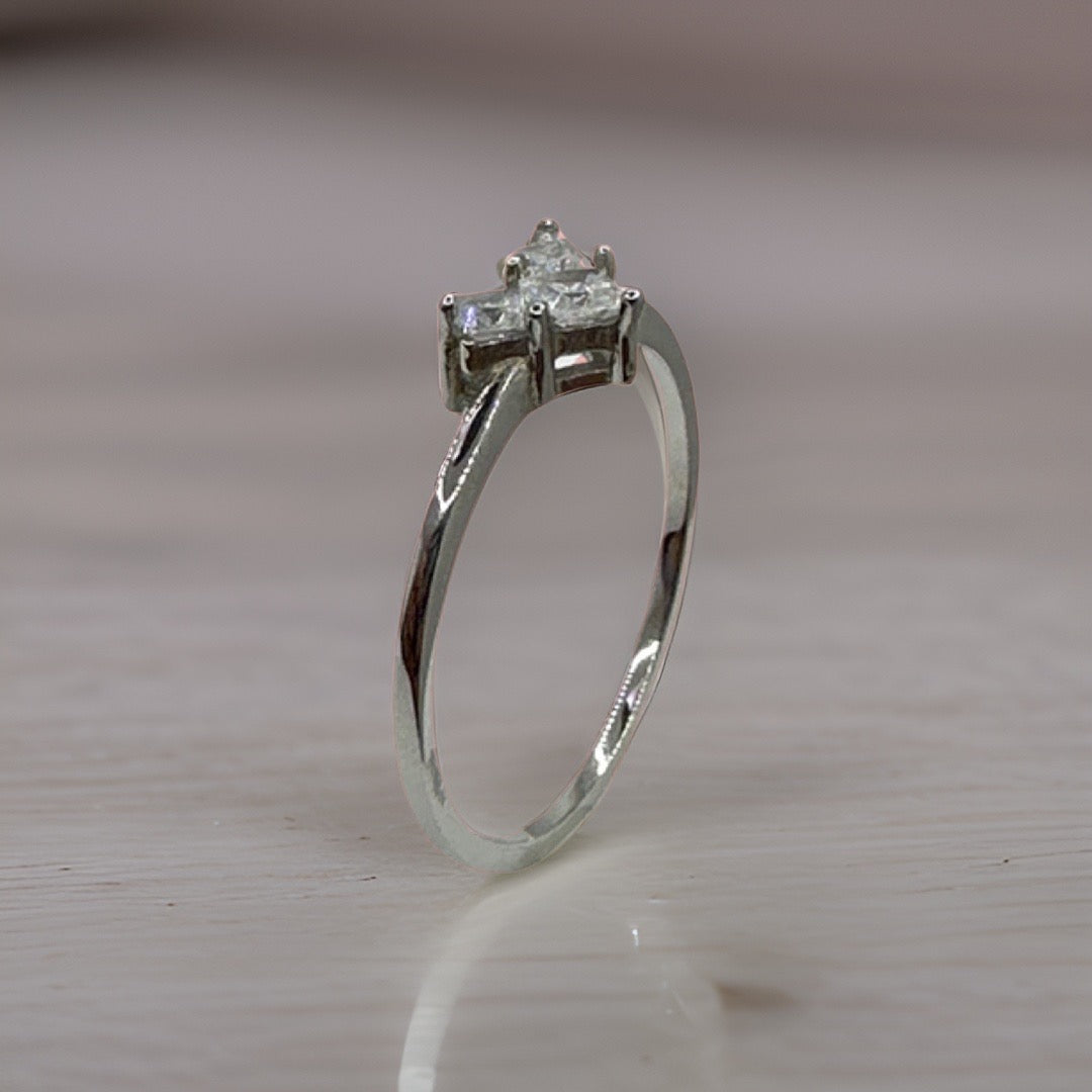 Silver 925 Ring Heart Shape Stone
