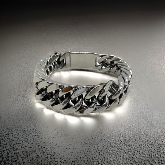 Elegant and Stylish Stainless Steel Bracelet