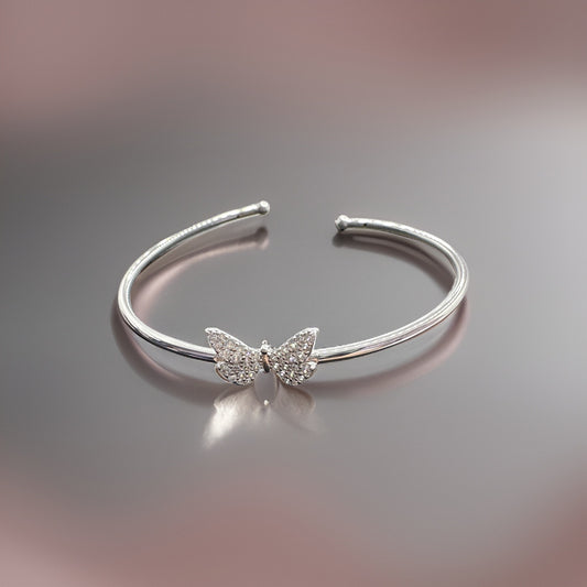Elegant Silver Bracelet with Butterfly Charm