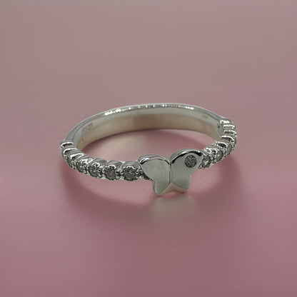 Express Your Love: Silver Heart Ring with White Zircon Stone